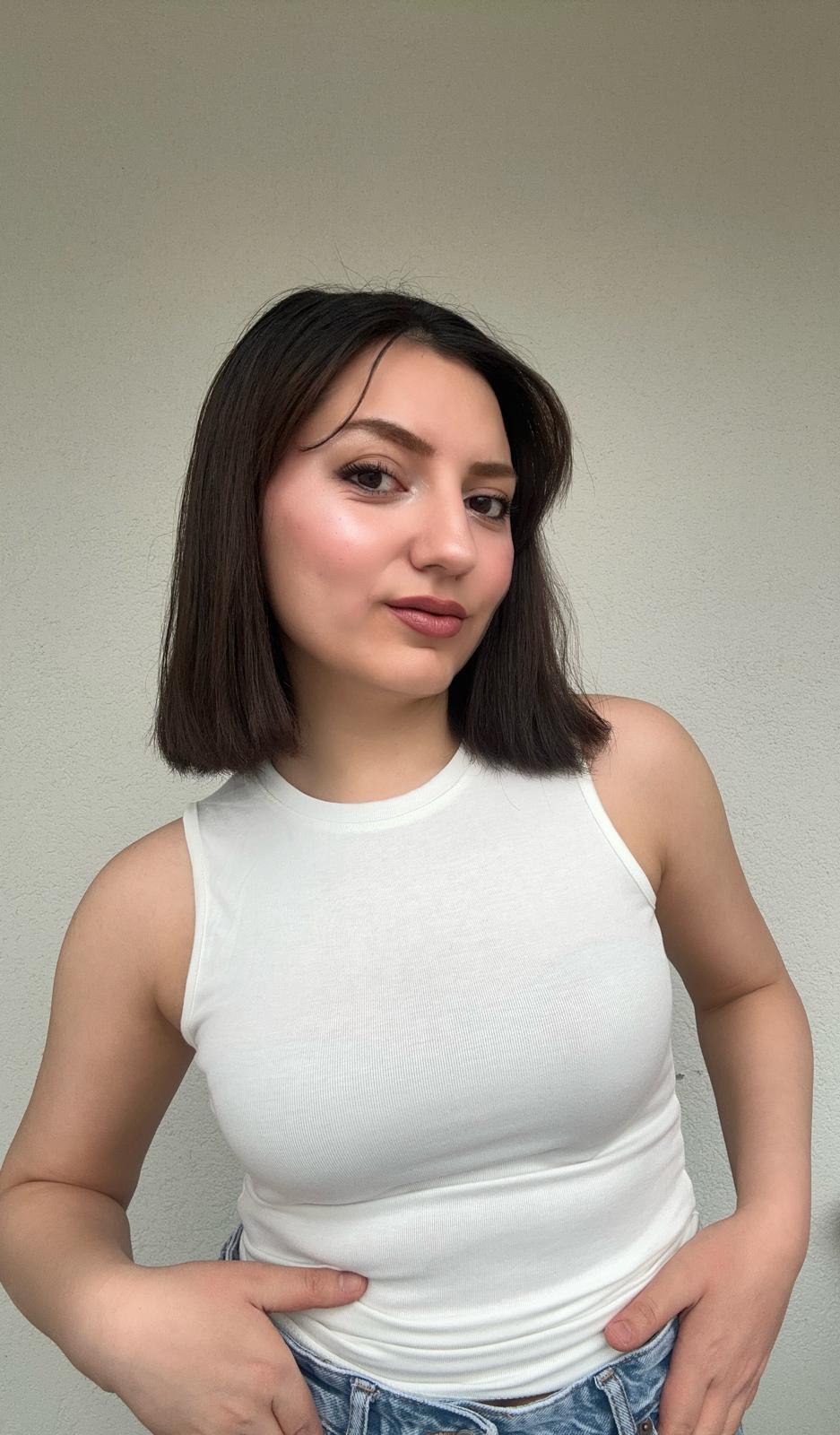 Soft Beyaz Bisiklet Yaka Sıfır Kol Pamuklu Body